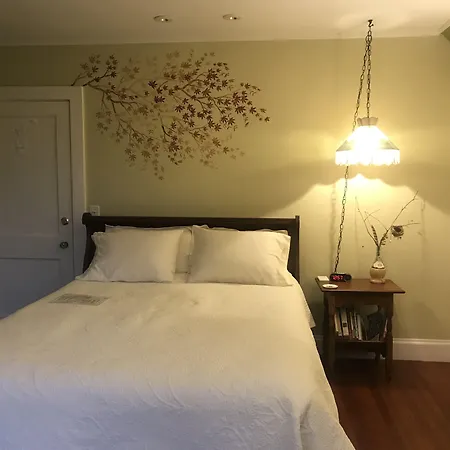 Howarth House Bed And Breakfast-2